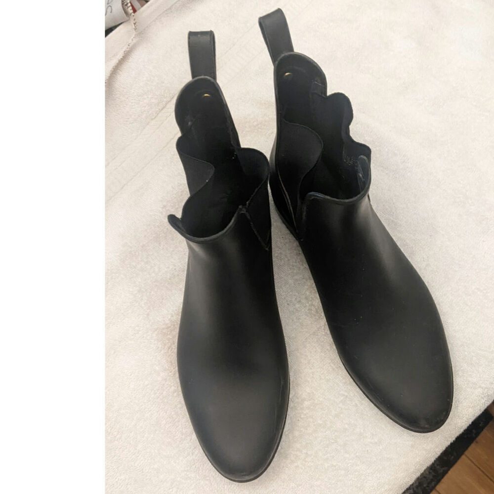 Sam Edelman Black Chelsea Ankle Boots, Size 10, Waterproof - Picture 2 of 7